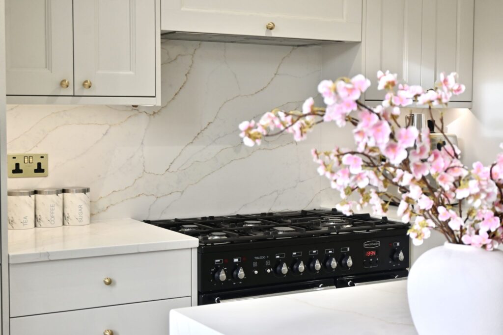calacatta gold quartz worktop uk